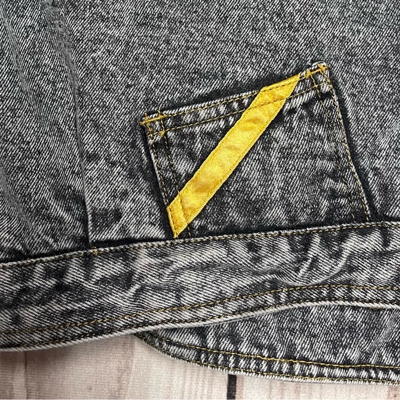 Vintage GET! Womens Medium Acid Wash Faded Black Denim Patchwork Jean Jacket - Picture 11 of 11